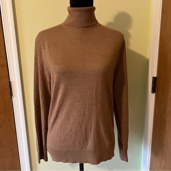 J. Crew Women's Turtleneck Sweater Tan Lightweight Classic Pullover Small - Picture 2 of 8